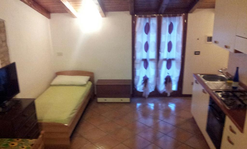 Via Toscana House Parma Cameră foto
