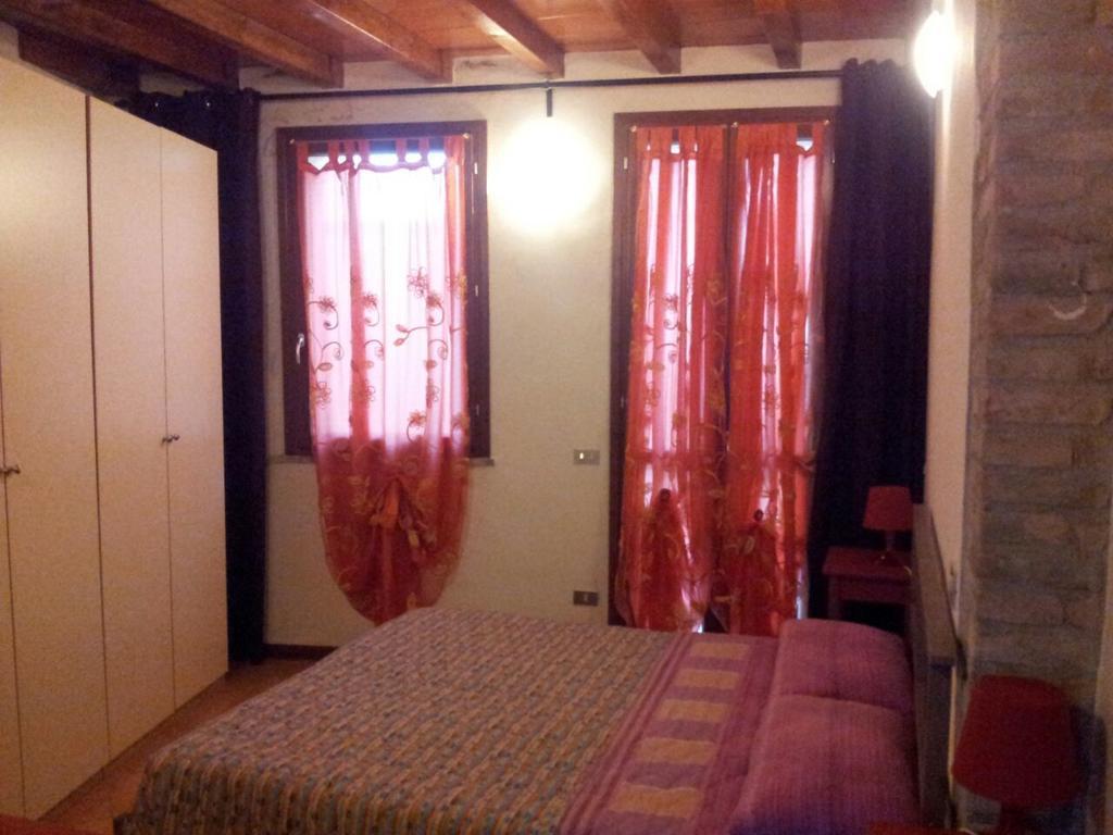 Via Toscana House Parma Cameră foto